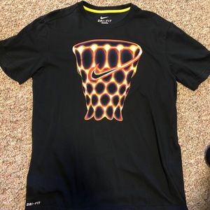 Men’s Nike basketball shirt